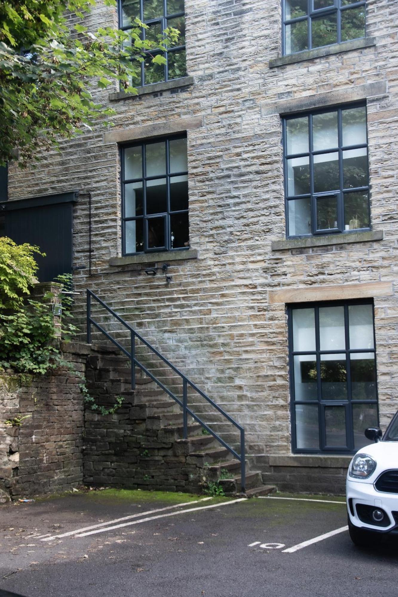 2-Bedroom With Breathtaking Views In Holmfirth Village, Huddersfield Rom bilde